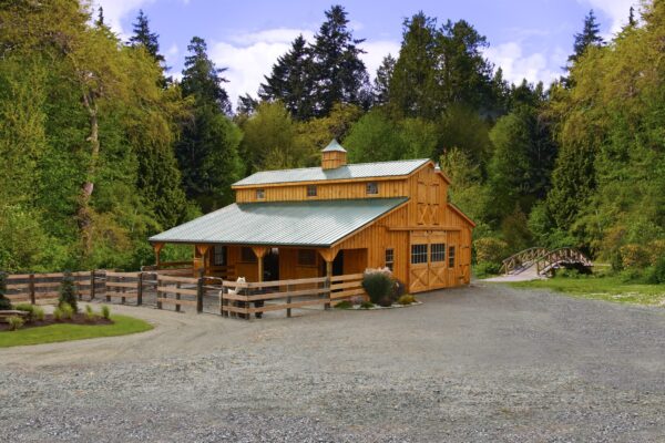 x Monitor Barn with overhang