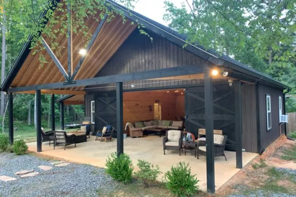 high country horse barn in asheville
