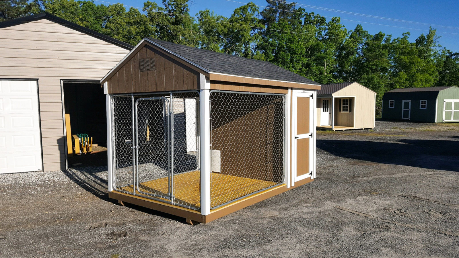 exterior image of enclosed dog kennel for sale in SC
